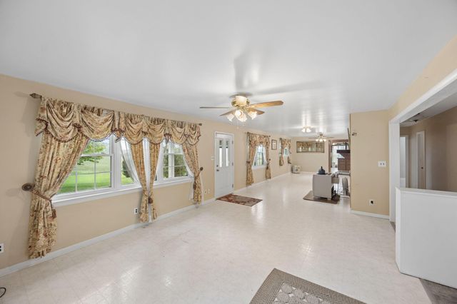4431 Riggs Road, Pikeville, TN 37367