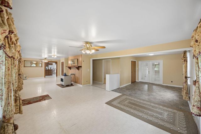 4431 Riggs Road, Pikeville, TN 37367