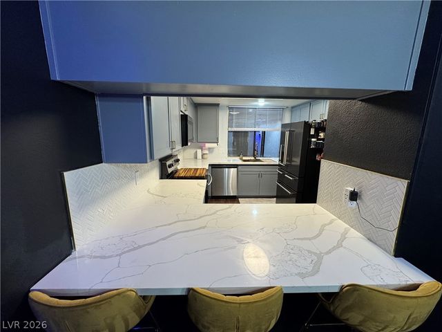 2477 Vallarta Circle, Las Vegas, NV 89121