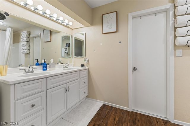 2477 Vallarta Circle, Las Vegas, NV 89121