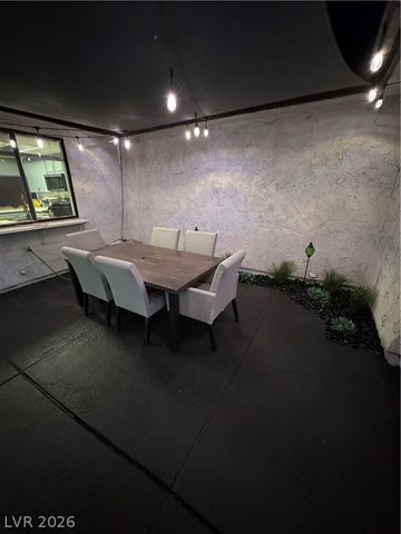 2477 Vallarta Circle, Las Vegas, NV 89121