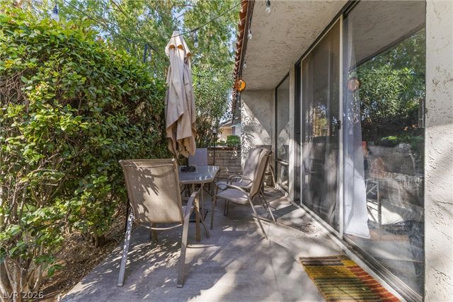 2477 Vallarta Circle, Las Vegas, NV 89121