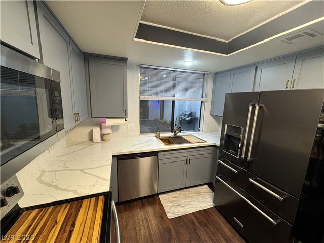 2477 Vallarta Circle, Las Vegas, NV 89121