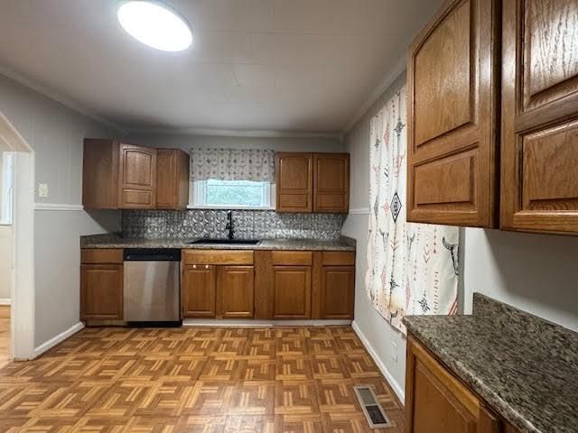 2032 Kessler RD, Roanoke, VA 24012