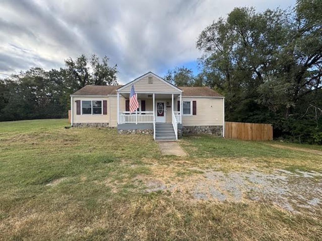 2032 Kessler RD, Roanoke, VA 24012