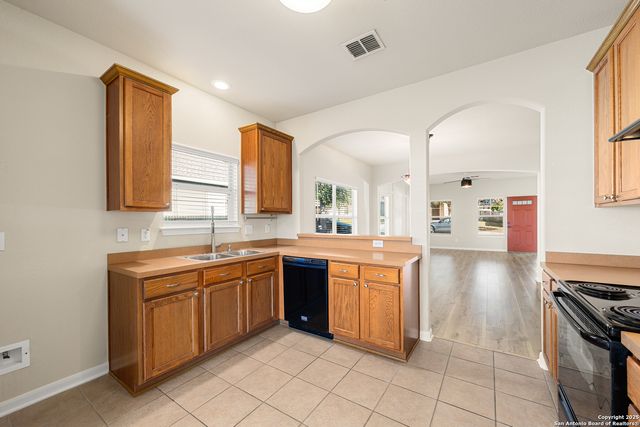 9030 Gull Lake, San Antonio, TX 78245