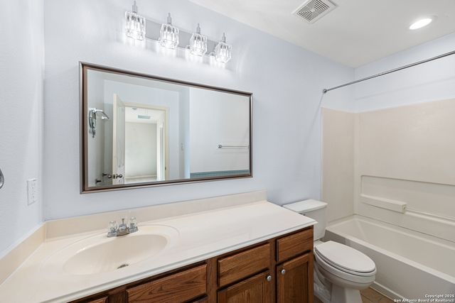 9030 Gull Lake, San Antonio, TX 78245