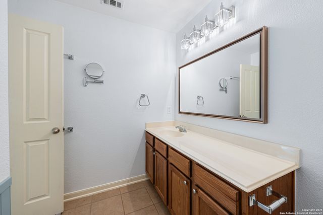 9030 Gull Lake, San Antonio, TX 78245