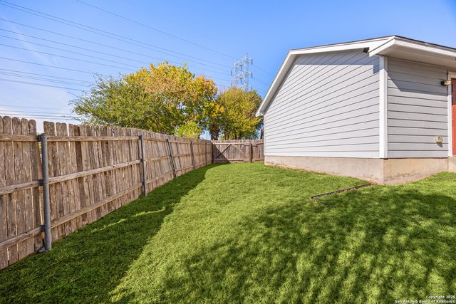 9030 Gull Lake, San Antonio, TX 78245