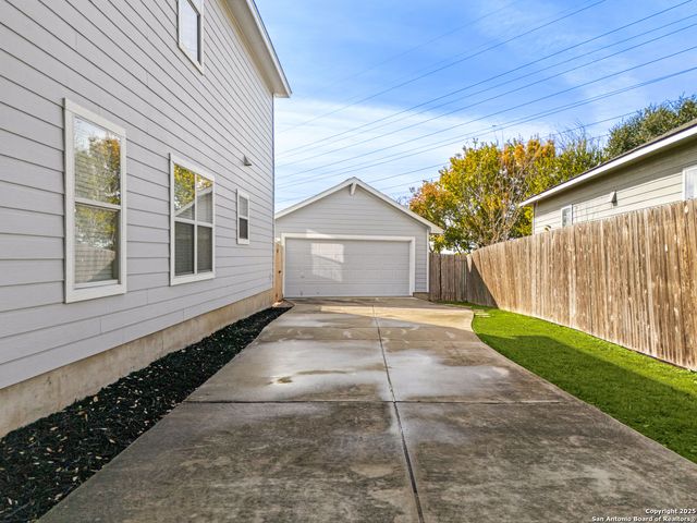 9030 Gull Lake, San Antonio, TX 78245