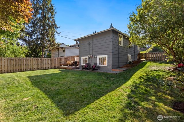 3226 48th Avenue SW, Seattle, WA 98116