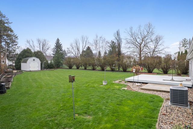 537 Erma Drive, Lake Holiday, IL 60552