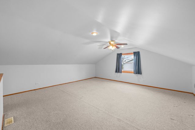 537 Erma Drive, Lake Holiday, IL 60552