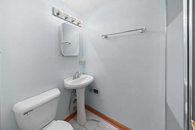 537 Erma Drive, Lake Holiday, IL 60552