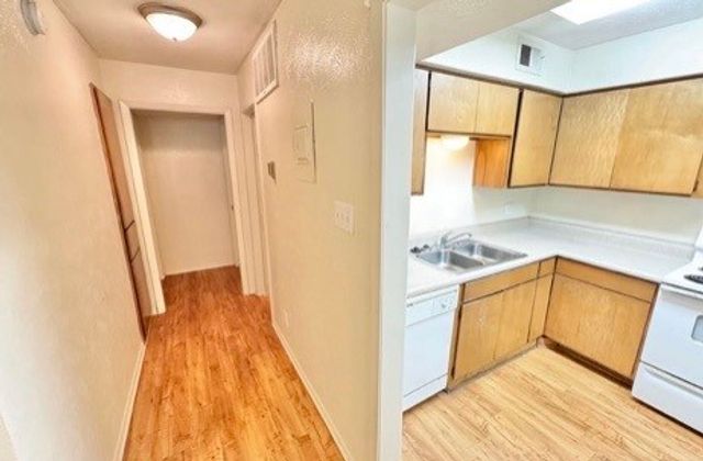 1115 N Austin Street, Denton, TX 76201