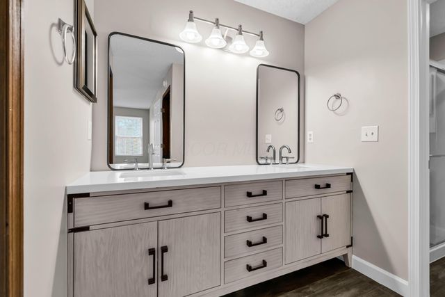 5066 Ivywild Avenue, Hilliard, OH 43026