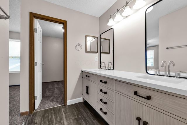 5066 Ivywild Avenue, Hilliard, OH 43026