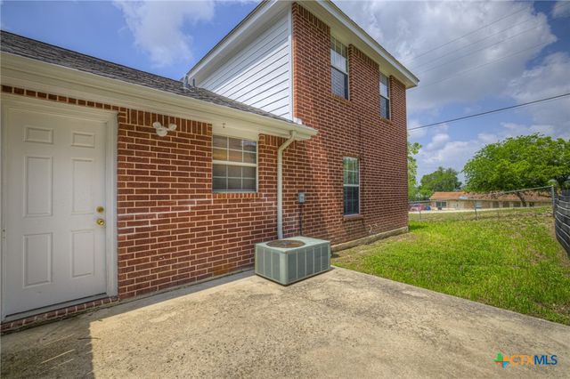 723 Woodcrest Circle, New Braunfels, TX 78130