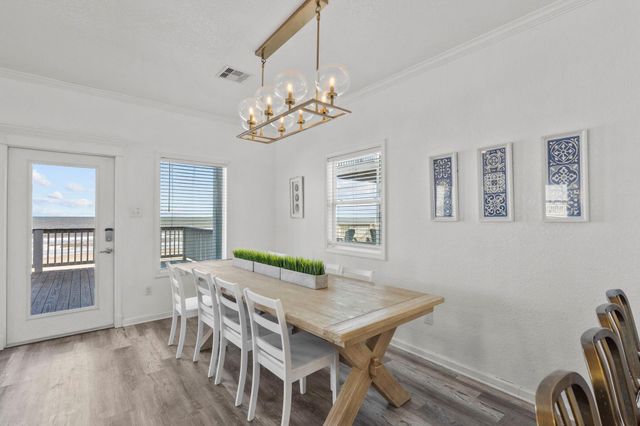 103 W Palm Street, Surfside Beach, TX 77541