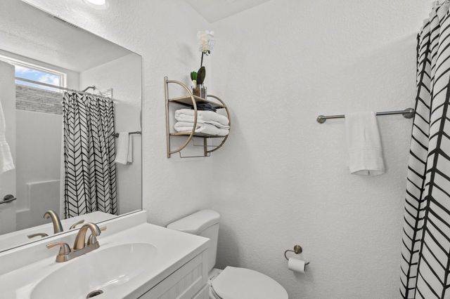 103 W Palm Street, Surfside Beach, TX 77541