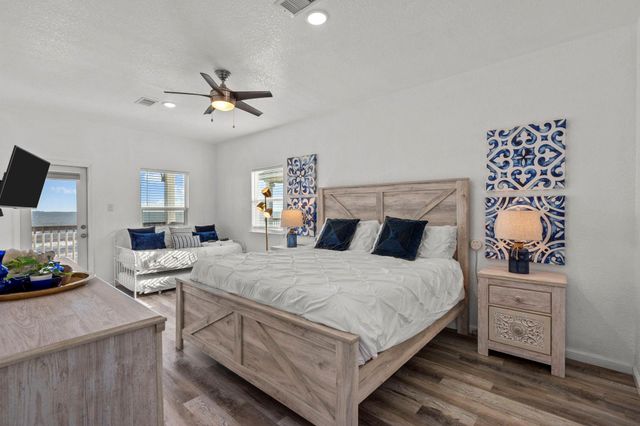 103 W Palm Street, Surfside Beach, TX 77541