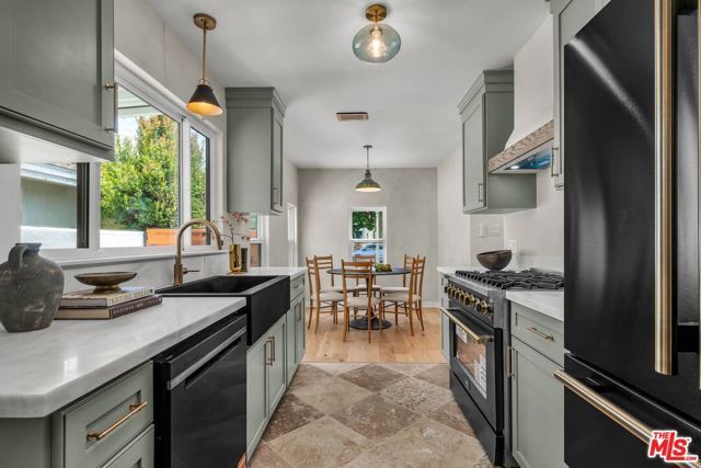 2015 Malcolm Avenue, Los Angeles, CA 90025
