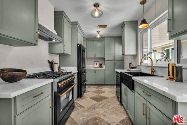 2015 Malcolm Avenue, Los Angeles, CA 90025