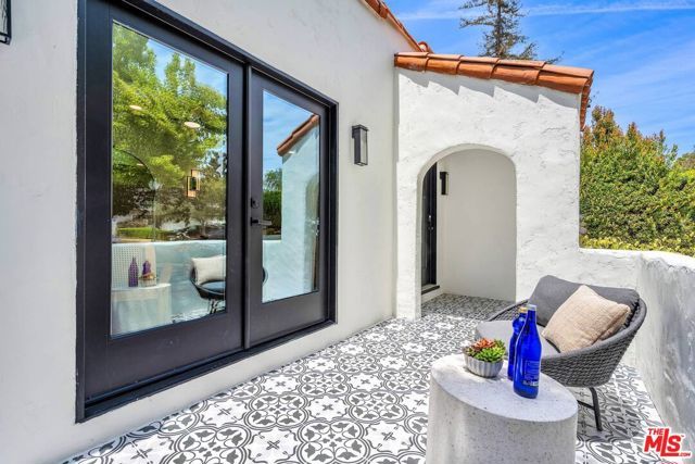 2015 Malcolm Avenue, Los Angeles, CA 90025