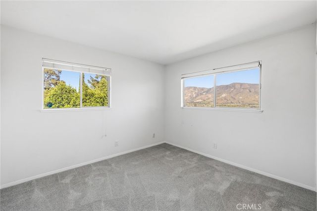 468 E View, Santa Paula, CA 93060