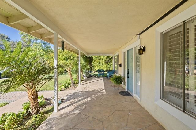 468 E View, Santa Paula, CA 93060