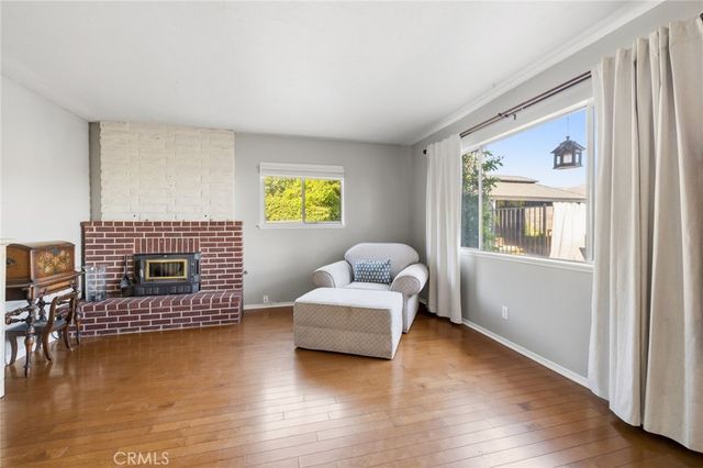 468 E View, Santa Paula, CA 93060
