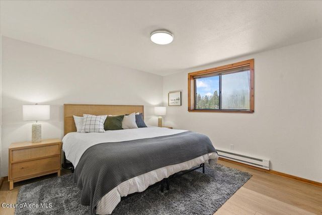 400 S Ohana Beach DR, Coeur D'alene, ID 83814