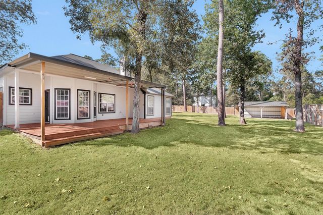 12132 Brazos Drive, Willis, TX 77378