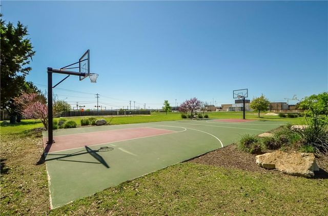 2404 Branding Iron LN, Leander, TX 78641