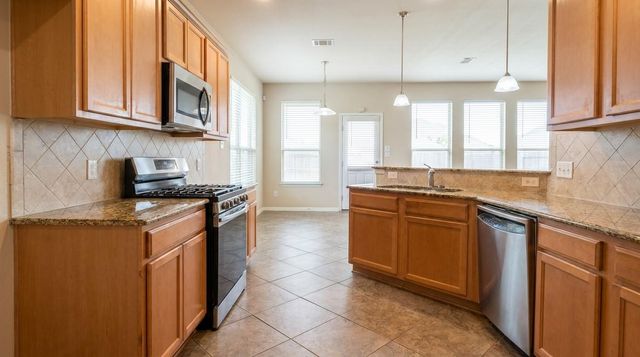 2404 Branding Iron LN, Leander, TX 78641