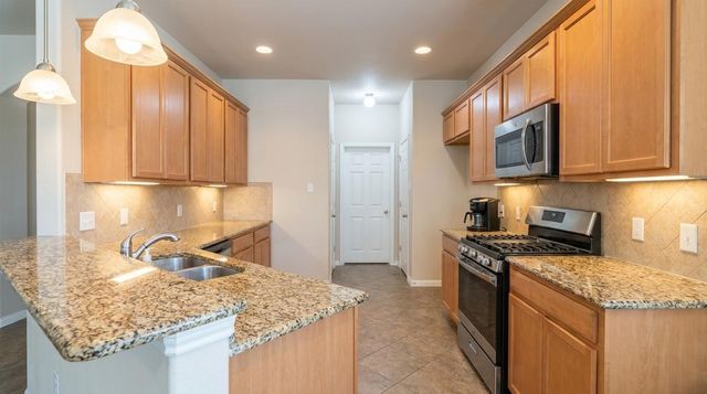 2404 Branding Iron LN, Leander, TX 78641