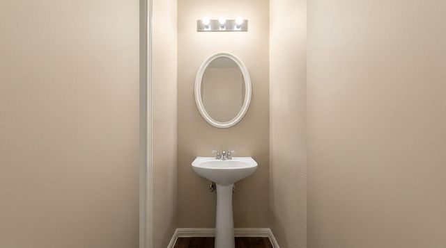 2404 Branding Iron LN, Leander, TX 78641