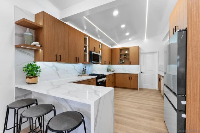 2729 Gobat Avenue, San Diego, CA 92122