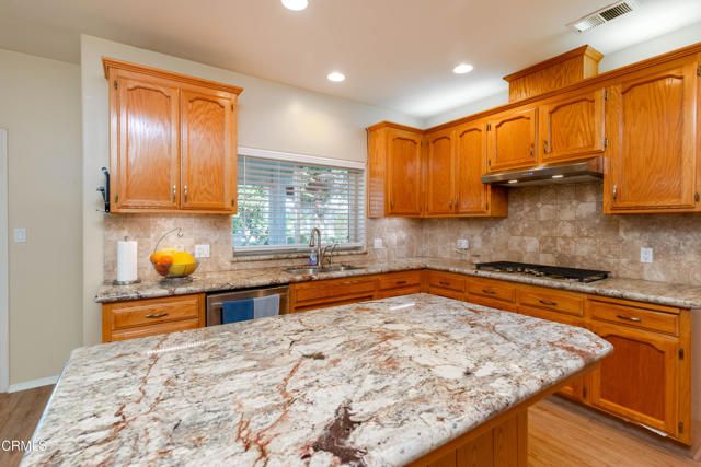 10906 Rosslyn Lane, Bakersfield, CA 93311