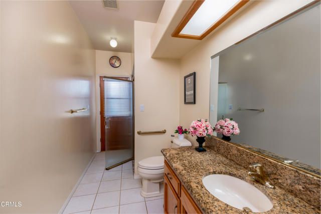 10906 Rosslyn Lane, Bakersfield, CA 93311