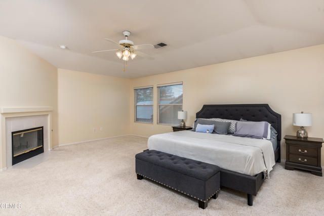 10906 Rosslyn Lane, Bakersfield, CA 93311