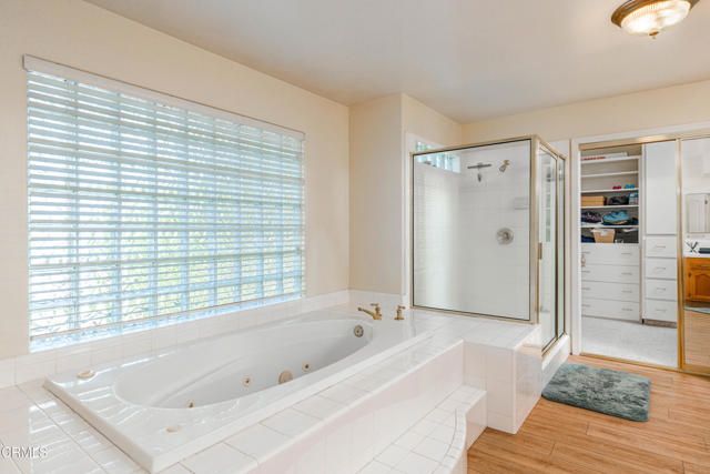 10906 Rosslyn Lane, Bakersfield, CA 93311