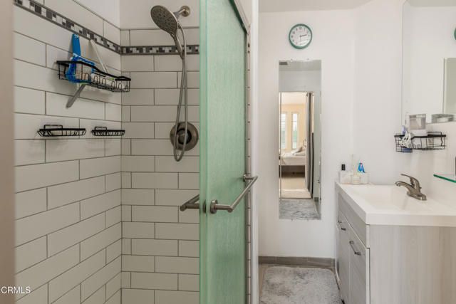 10906 Rosslyn Lane, Bakersfield, CA 93311