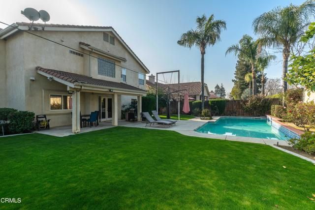 10906 Rosslyn Lane, Bakersfield, CA 93311