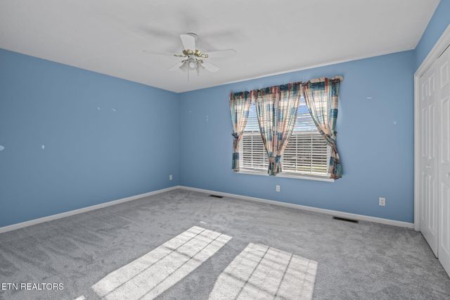 178 Sycamore Drive, Jacksboro, TN 37757