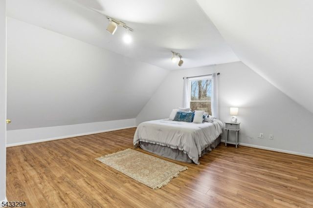 15 Mountainview Dr, Green Twp., NJ 07821