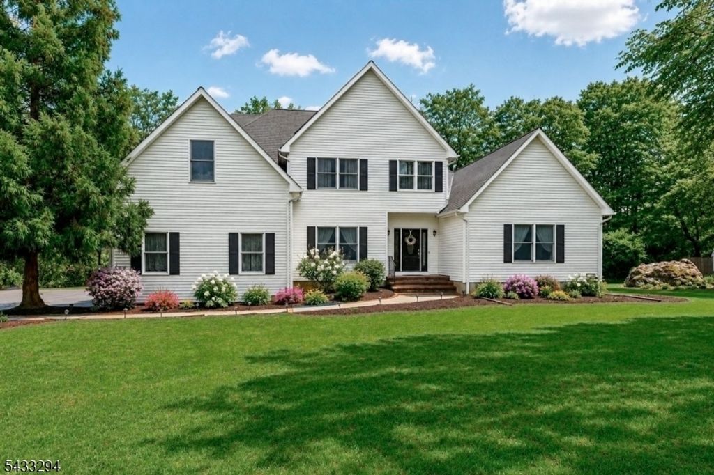 15 Mountainview Dr, Green Twp., NJ 07821