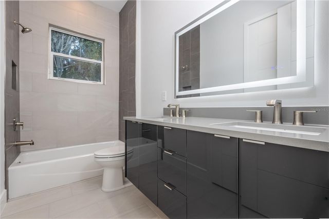 109 NEW LEATHERWOOD DRIVE, Palm Coast, FL 32137