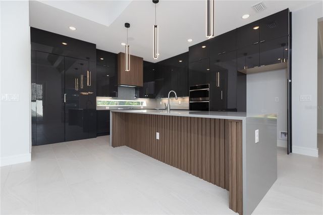 109 NEW LEATHERWOOD DRIVE, Palm Coast, FL 32137