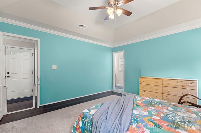 7172 Rolling Hills Drive, Sherrills Ford, NC 28673